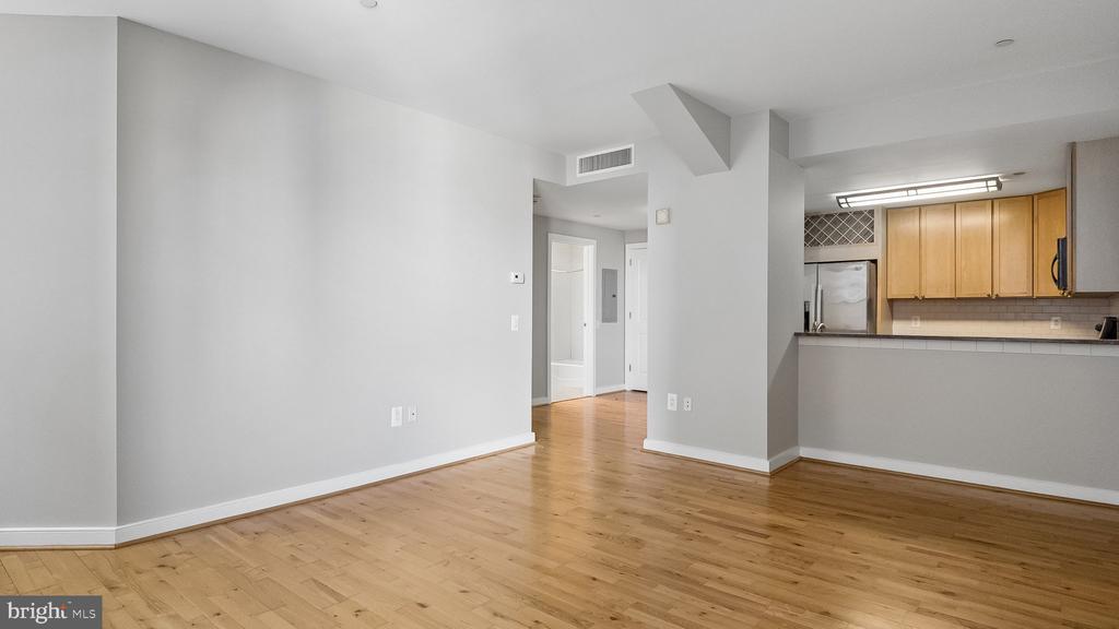 111 S 15TH STREET Unit: 1508