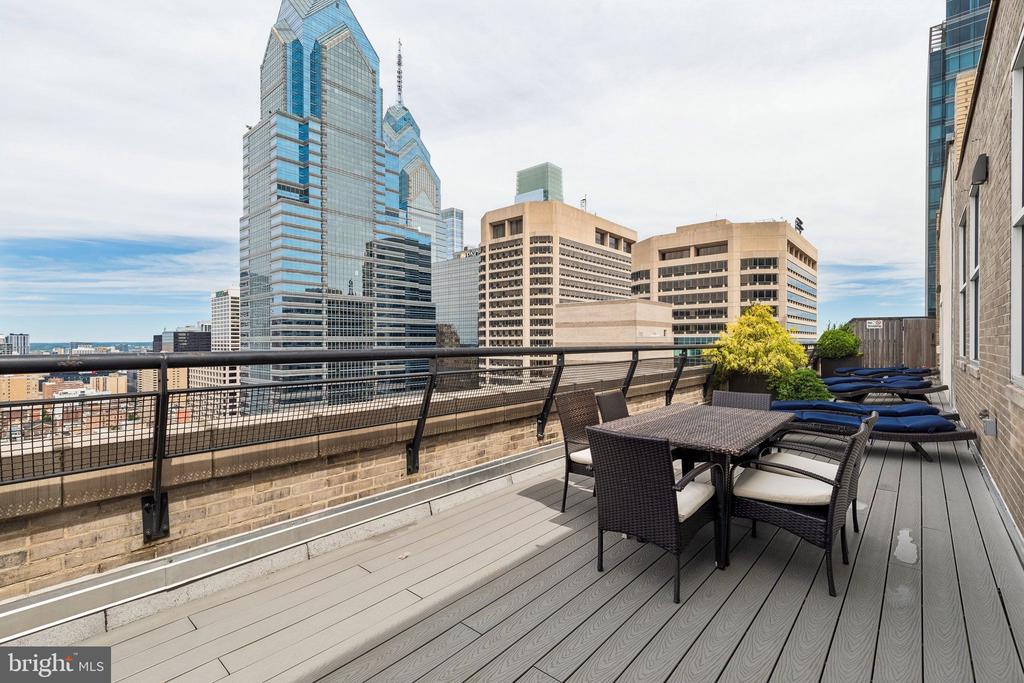 111 S 15TH STREET Unit: 1508