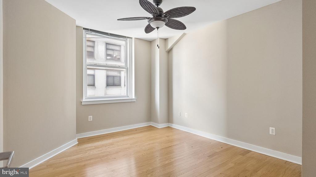 111 S 15TH STREET Unit: 1508