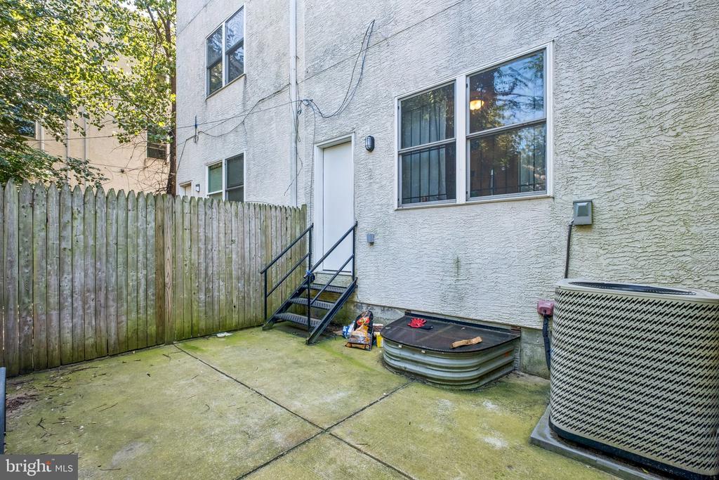 1705 W NORRIS STREET