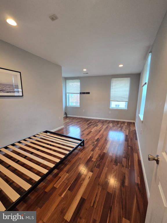 1145 S 10TH STREET Unit: 5