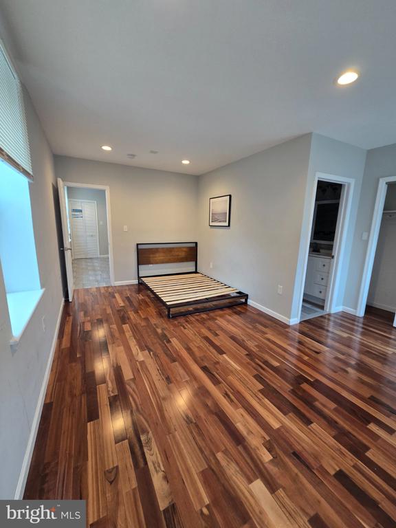 1145 S 10TH STREET Unit: 5