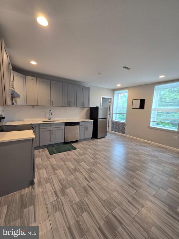 1145 S 10TH STREET Unit: 5