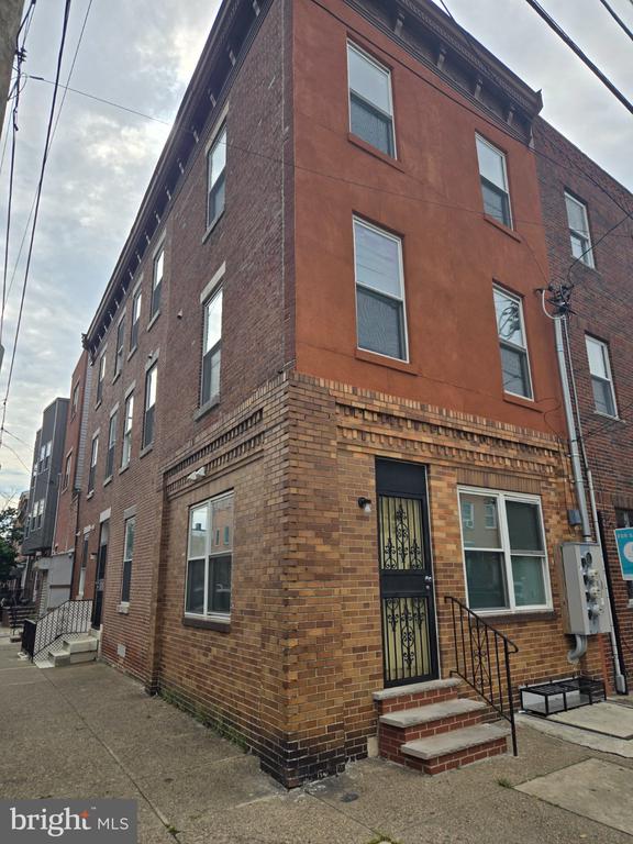 1145 S 10TH STREET Unit: 5