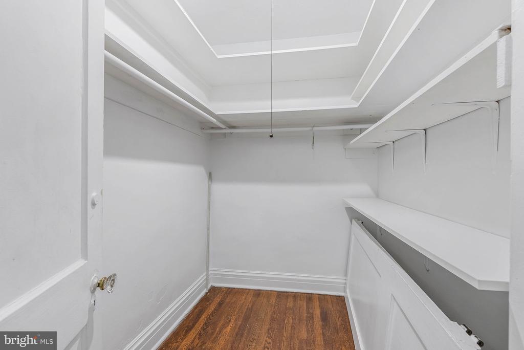 351 S 47TH STREET Unit: B210