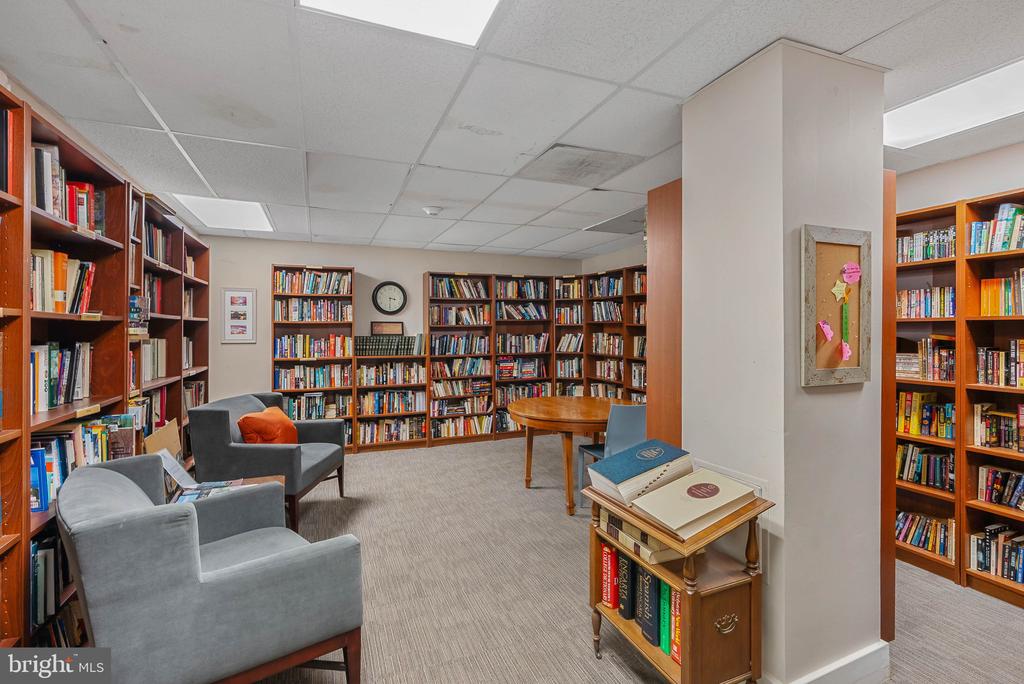 351 S 47TH STREET Unit: B210