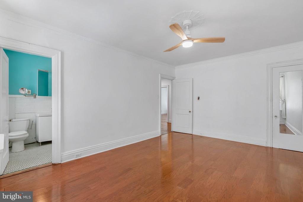 351 S 47TH STREET Unit: B210