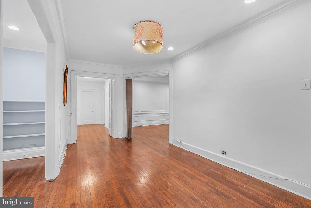 351 S 47TH STREET Unit: B210