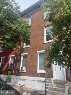1505 CARPENTER STREET