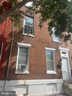 1505 CARPENTER STREET