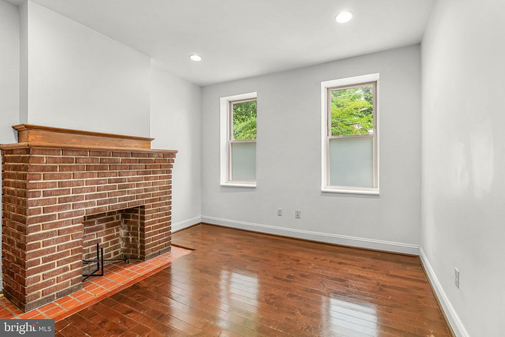 903 S 13TH STREET