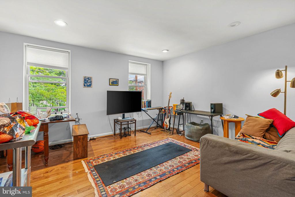 903 S 13TH STREET
