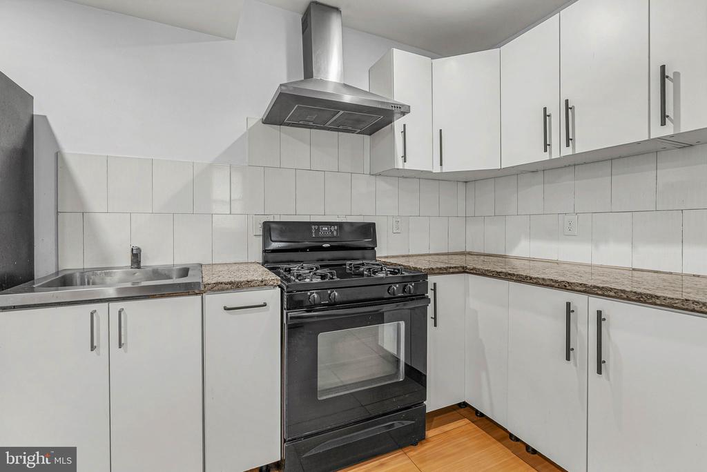 903 S 13TH STREET