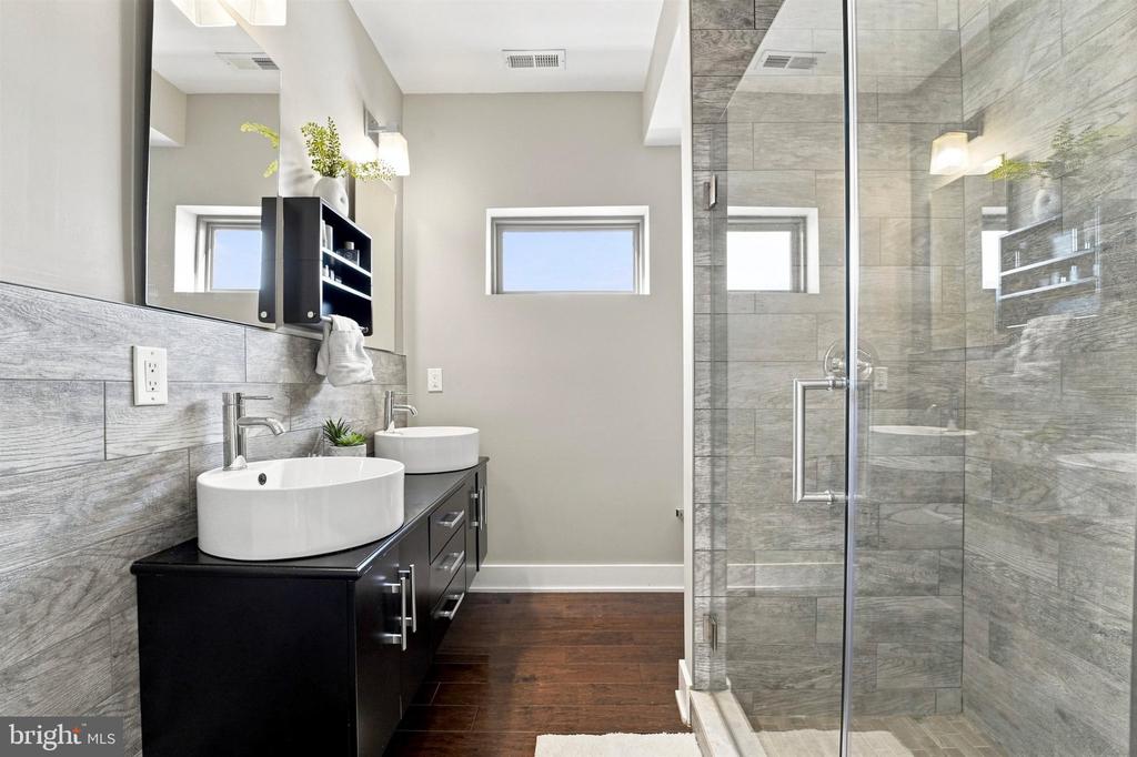 929 N 2ND STREET Unit: 3