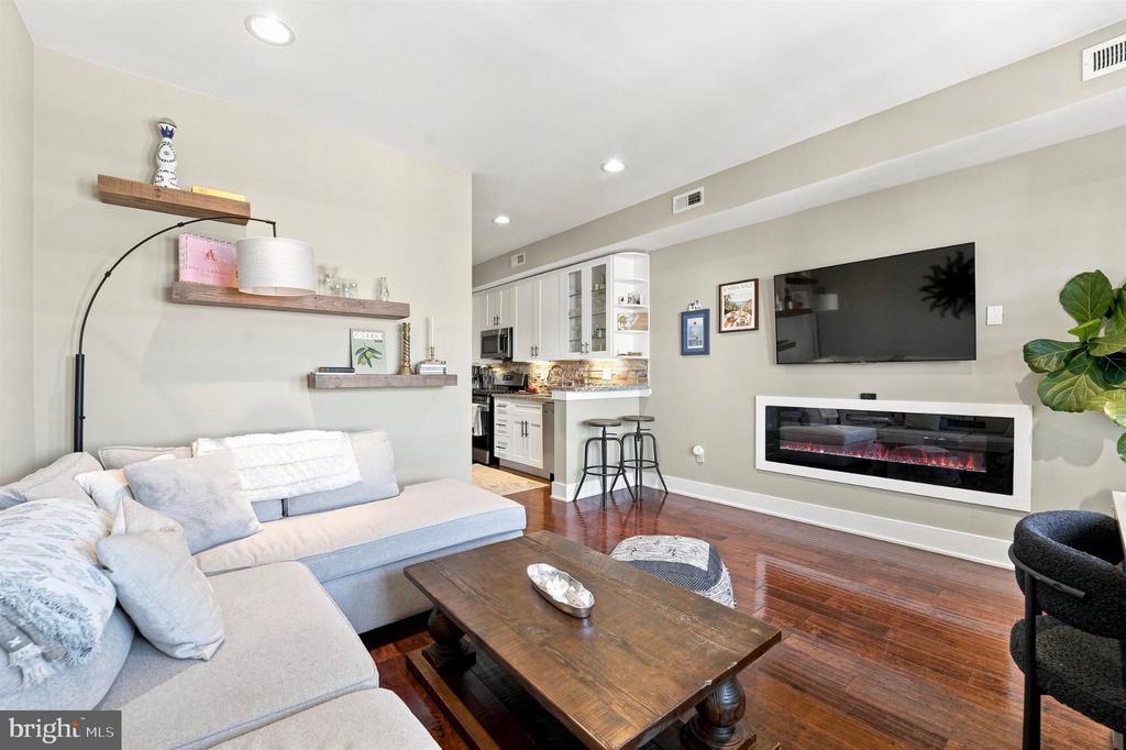 929 N 2ND STREET Unit: 3