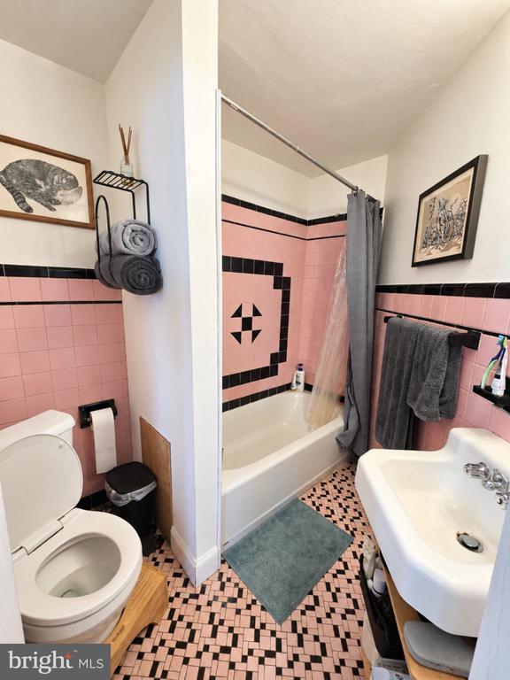 1531 S 12TH STREET Unit: 1