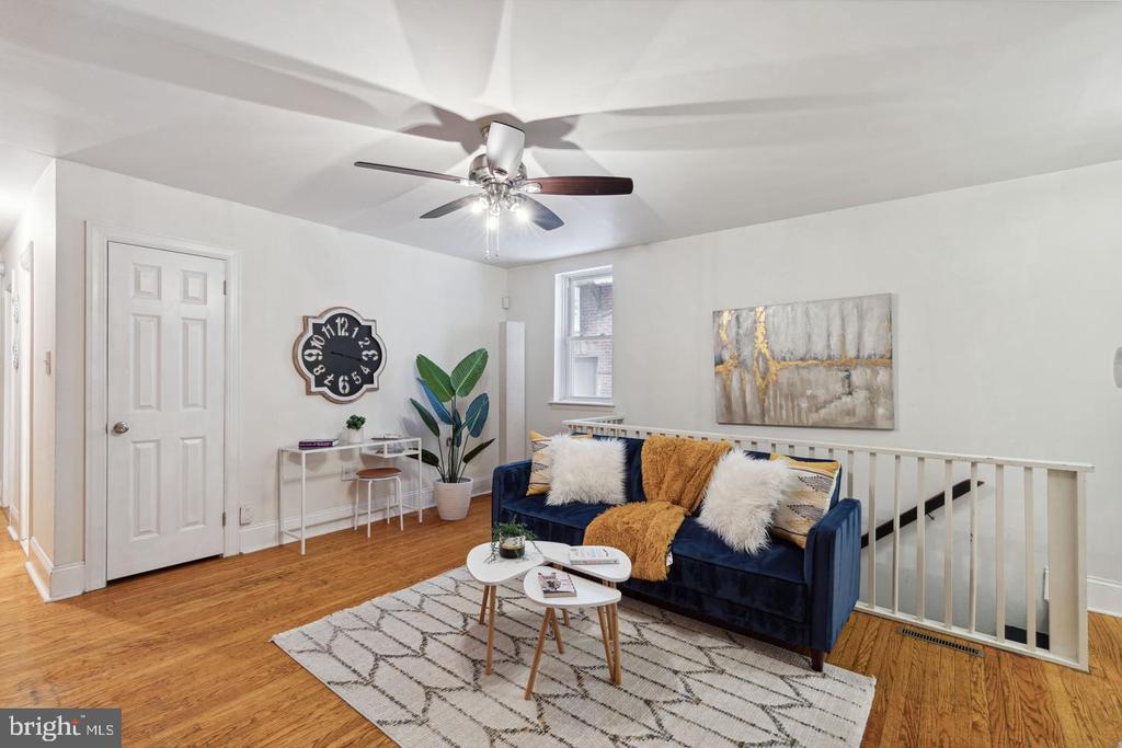 1305 SPRUCE STREET Unit: TH1C