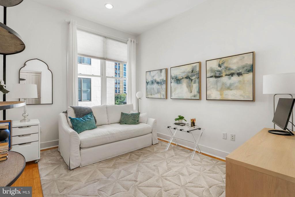 1904 SPRING GARDEN STREET Unit: 10