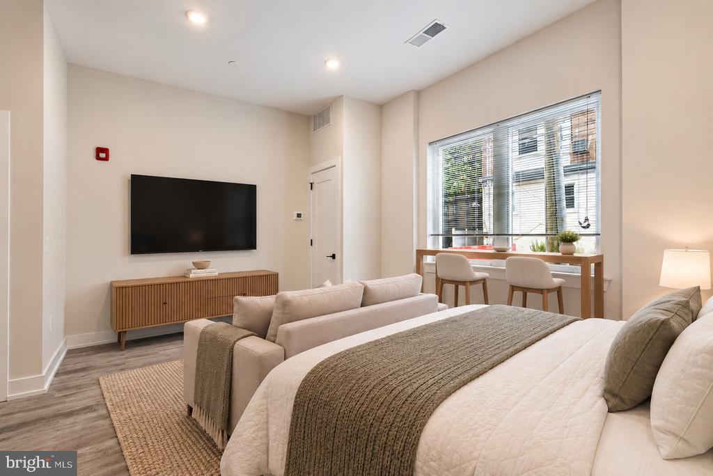 6144 GERMANTOWN AVENUE Unit: D09