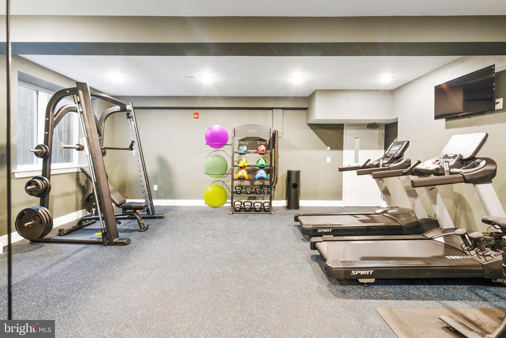 6144 GERMANTOWN AVENUE Unit: D09