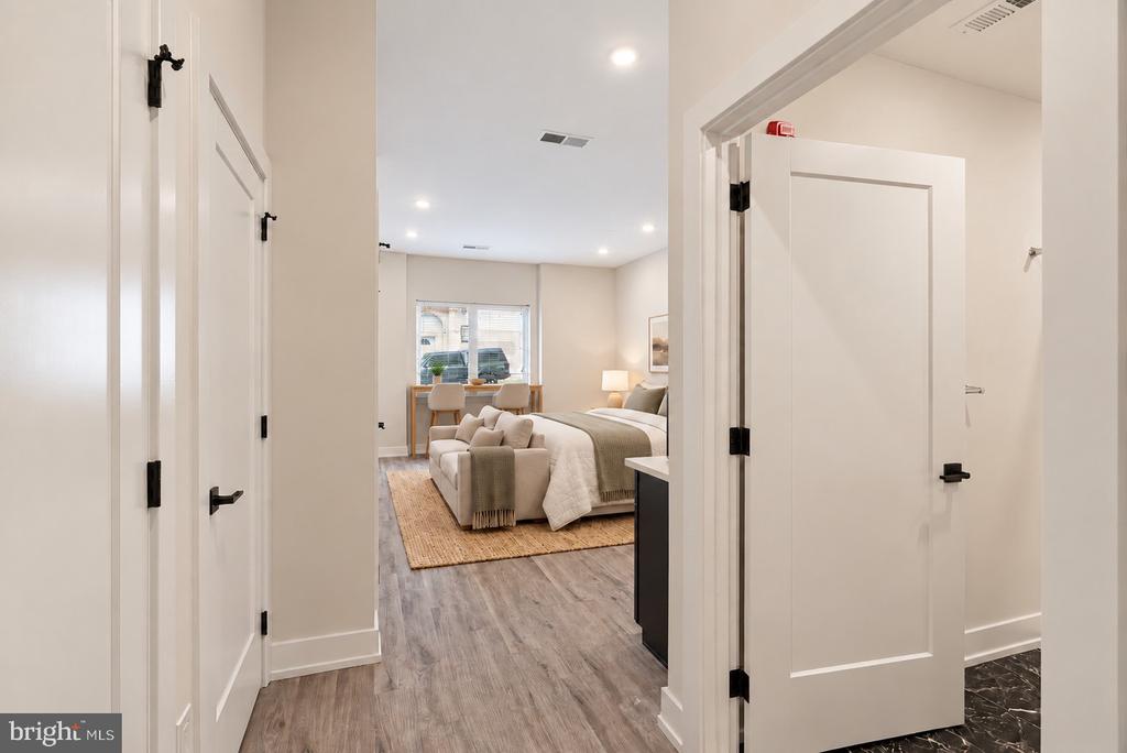 6144 GERMANTOWN AVENUE Unit: D09