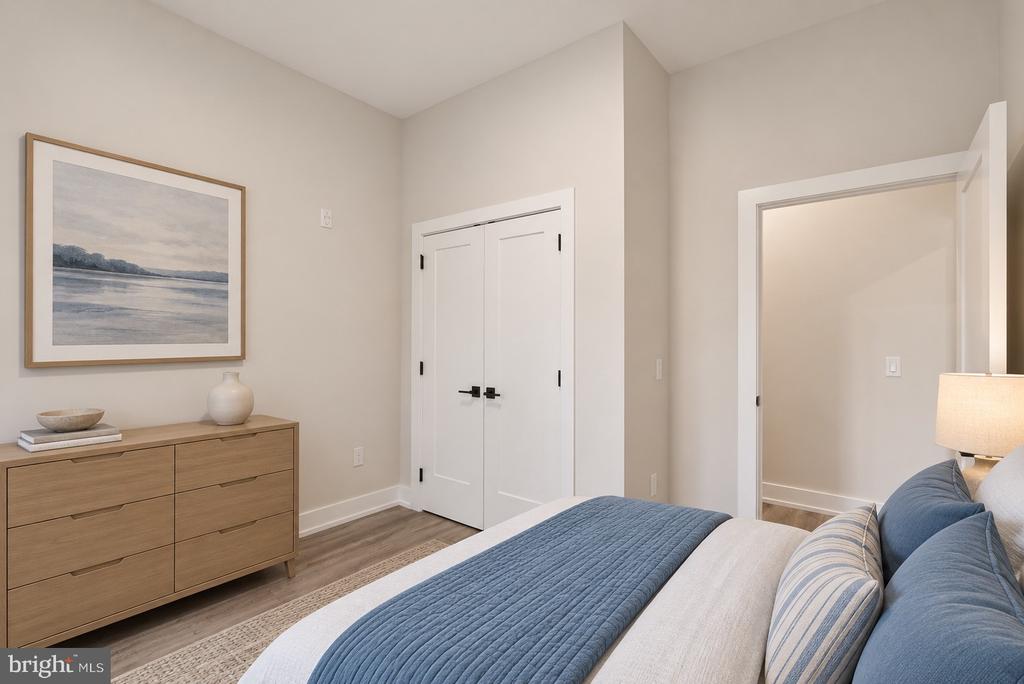 6144 GERMANTOWN AVENUE Unit: C03
