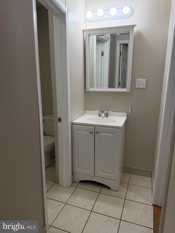 2516 S BROAD STREET Unit: 1F