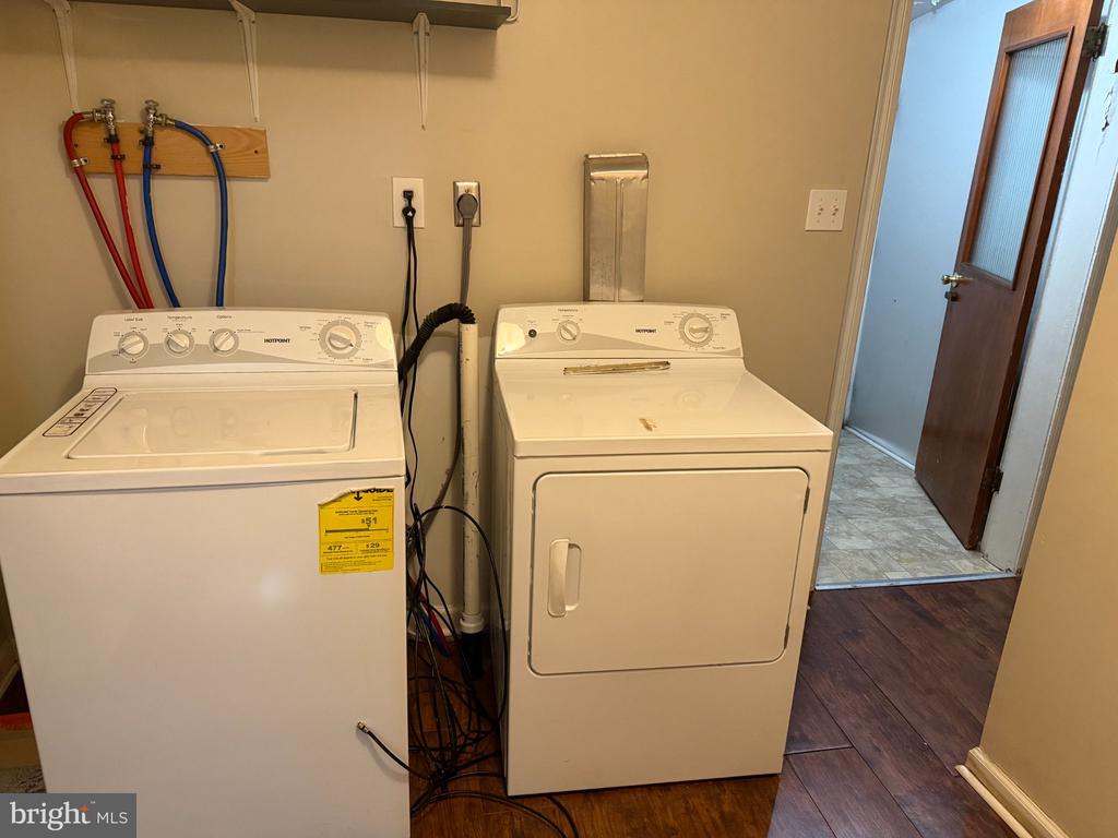 2516 S BROAD STREET Unit: 1F