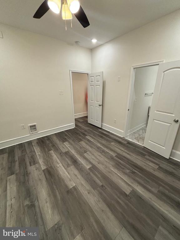 5427 WALNUT STREET