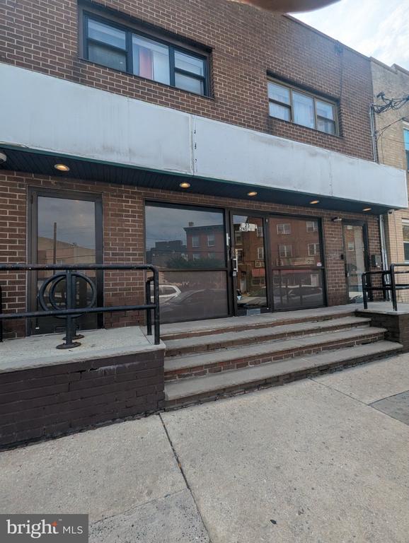 1125-27 E PASSYUNK AVENUE