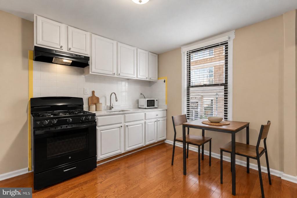 2319 WALNUT STREET Unit: 2