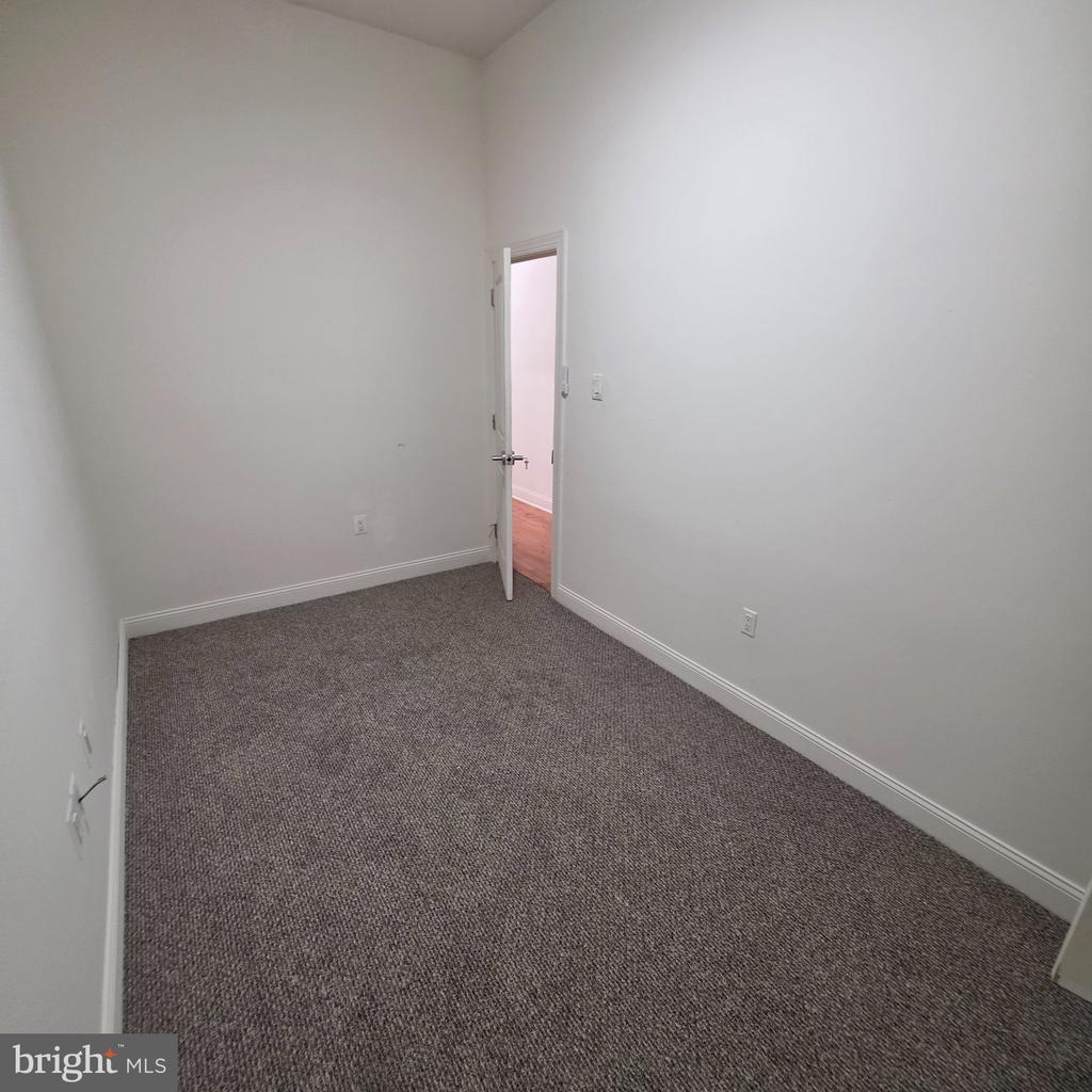 1951 N GRATZ STREET