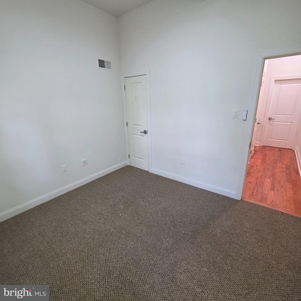 1951 N GRATZ STREET