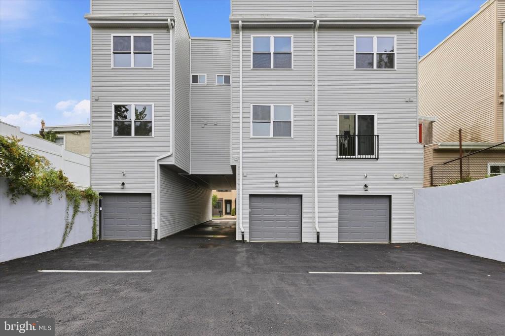 298A DELMAR STREET