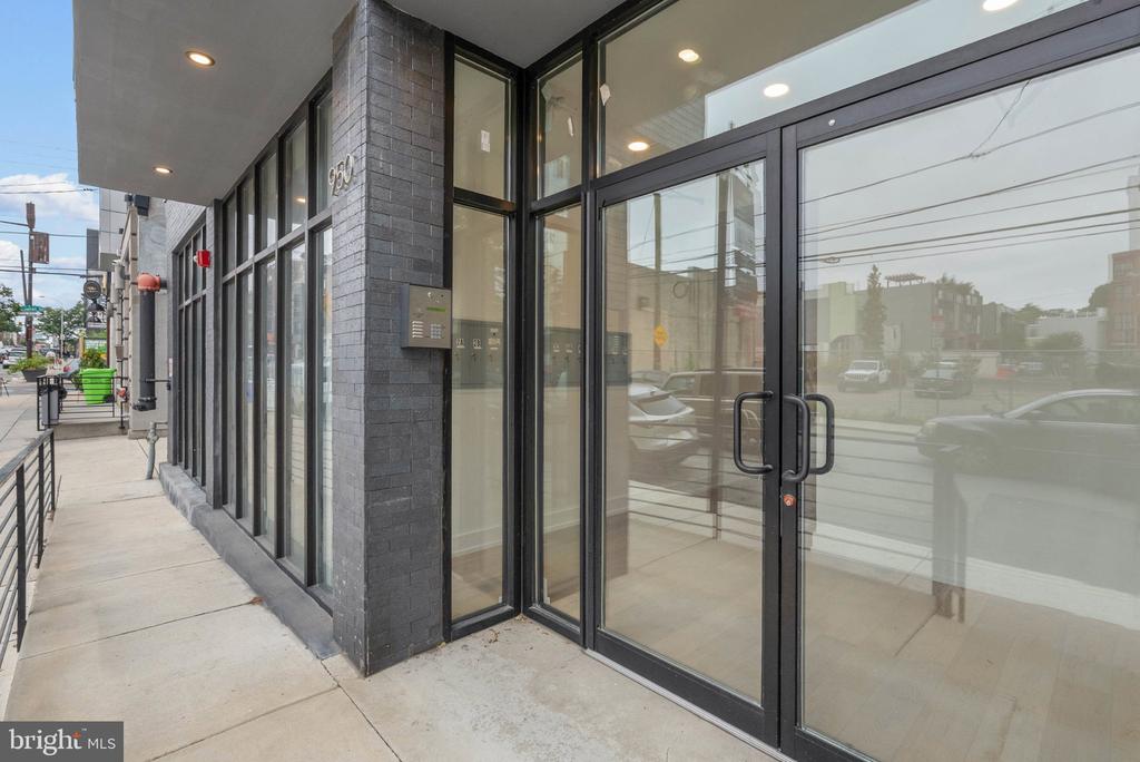 950 N 2ND STREET Unit: 4B