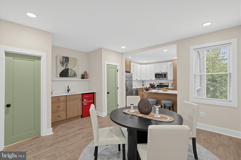 248 S SAINT BERNARD STREET