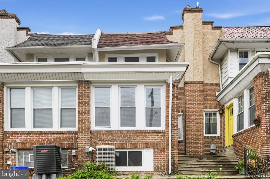 248 S SAINT BERNARD STREET