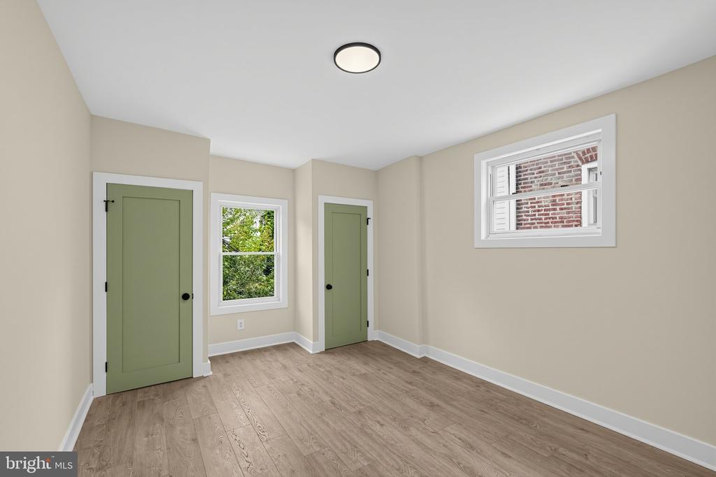 248 S SAINT BERNARD STREET