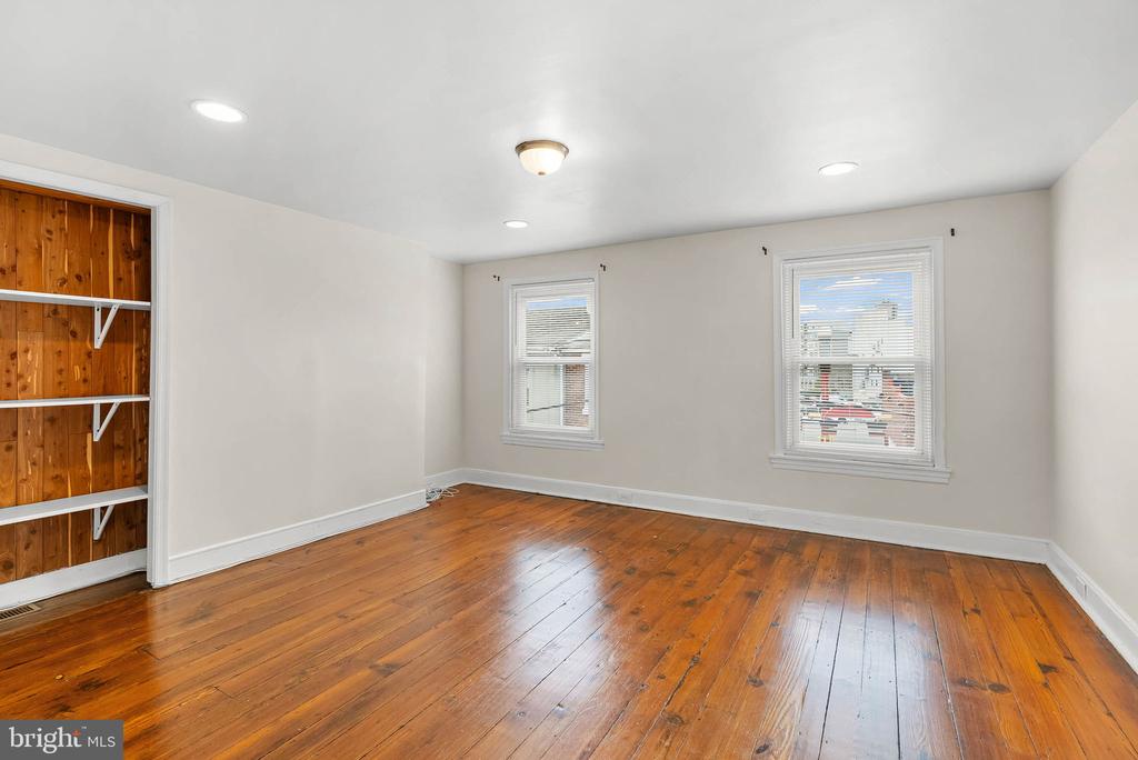 1107 BRANDYWINE STREET