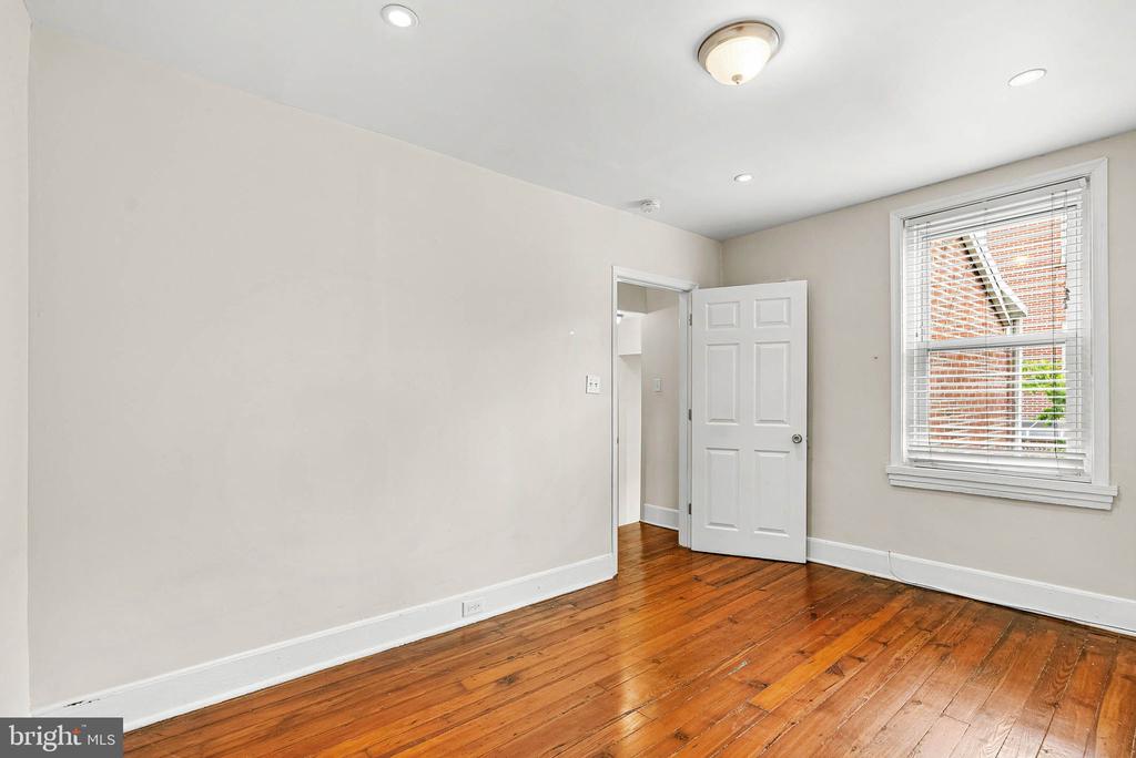1107 BRANDYWINE STREET