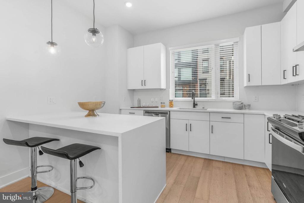 1754 WYLIE STREET Unit: 1