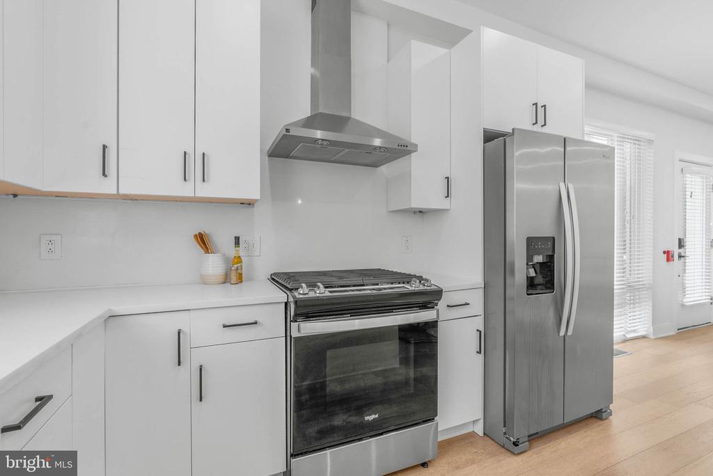 1754 WYLIE STREET Unit: 1