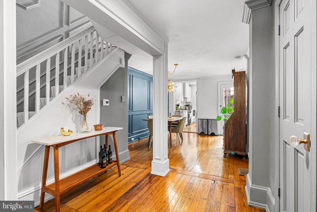 1309 CHRISTIAN STREET