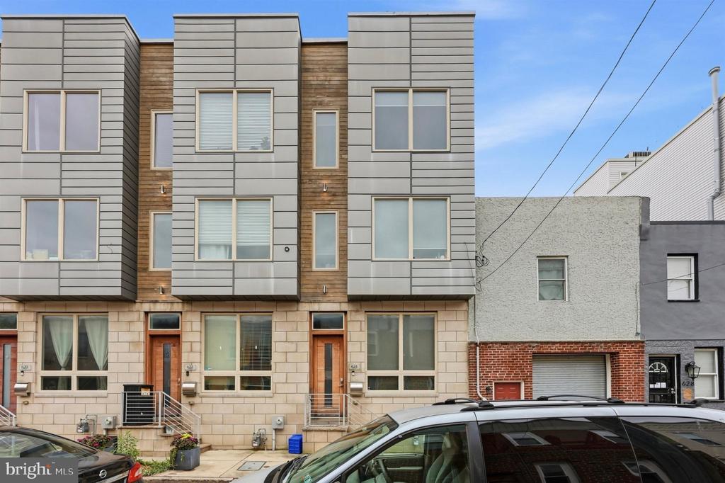 624 PIERCE STREET