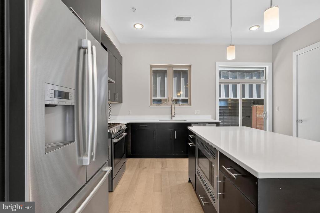 845 N ORIANNA STREET Unit: 8
