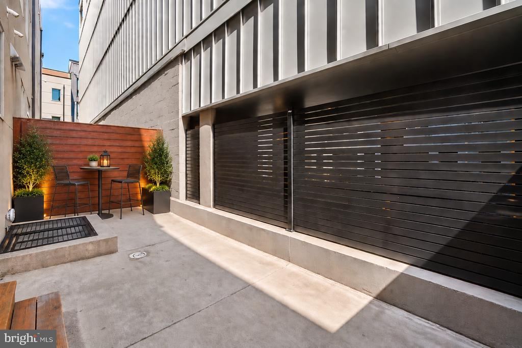 845 N ORIANNA STREET Unit: 8
