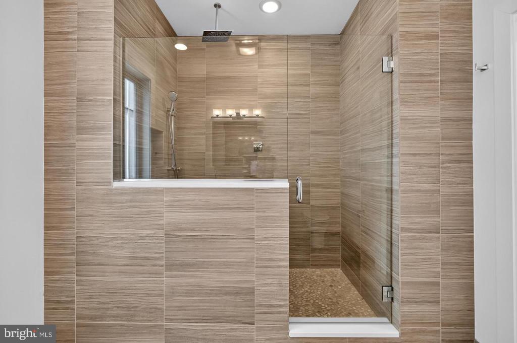 845 N ORIANNA STREET Unit: 8