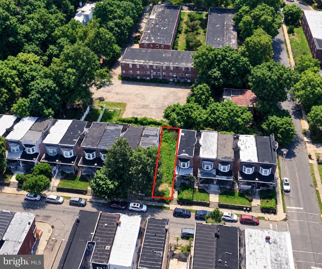 610 E LOCUST AVENUE