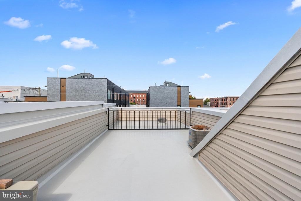 190 W OXFORD STREET