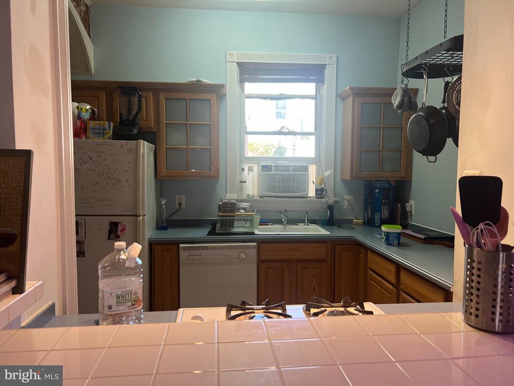 963 N 5TH STREET